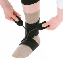 ارتز و بریس تخصصی دراپ فوت (بریس افتادگی مچ پا) سایبرطب